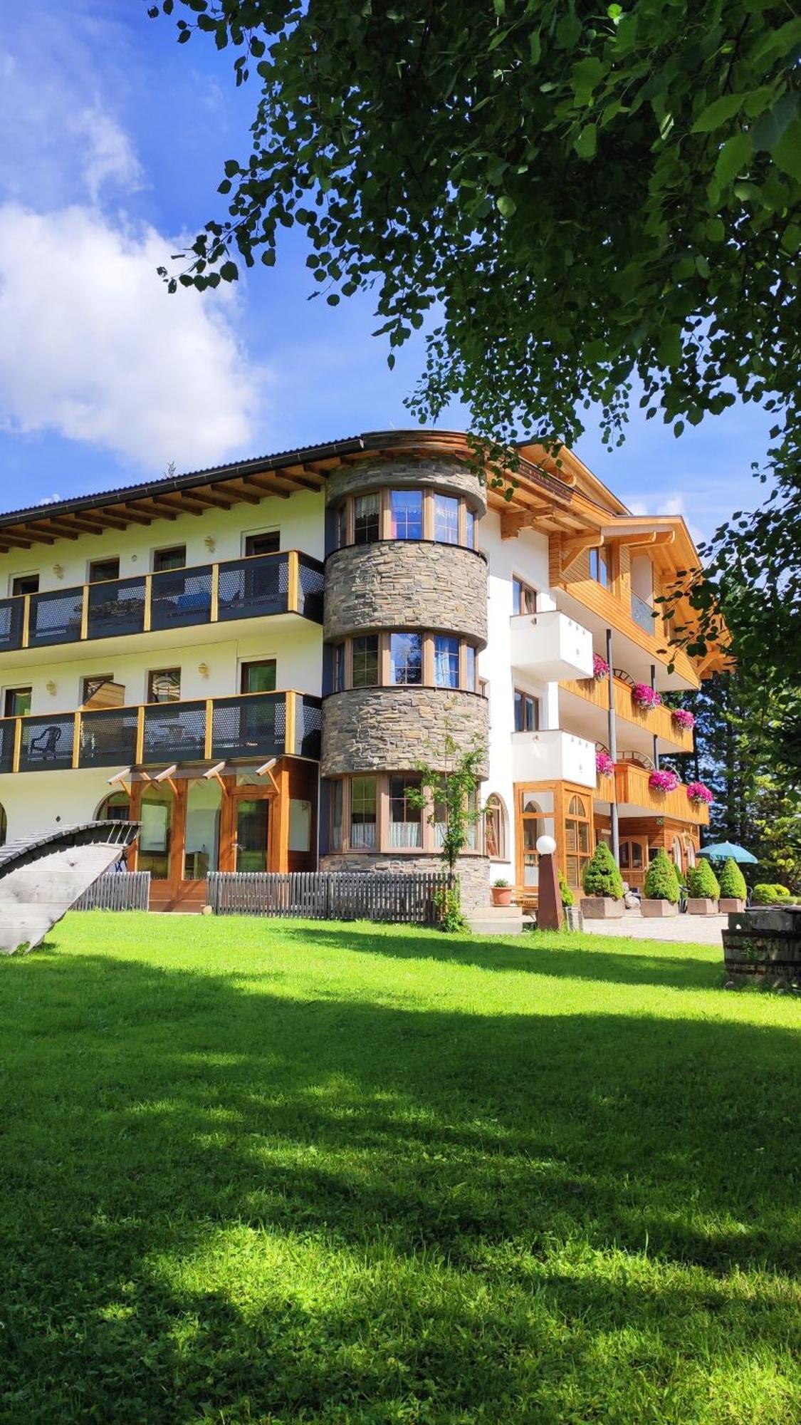 Guesthouse Rungg Badia (South Tyrol) Buitenkant foto