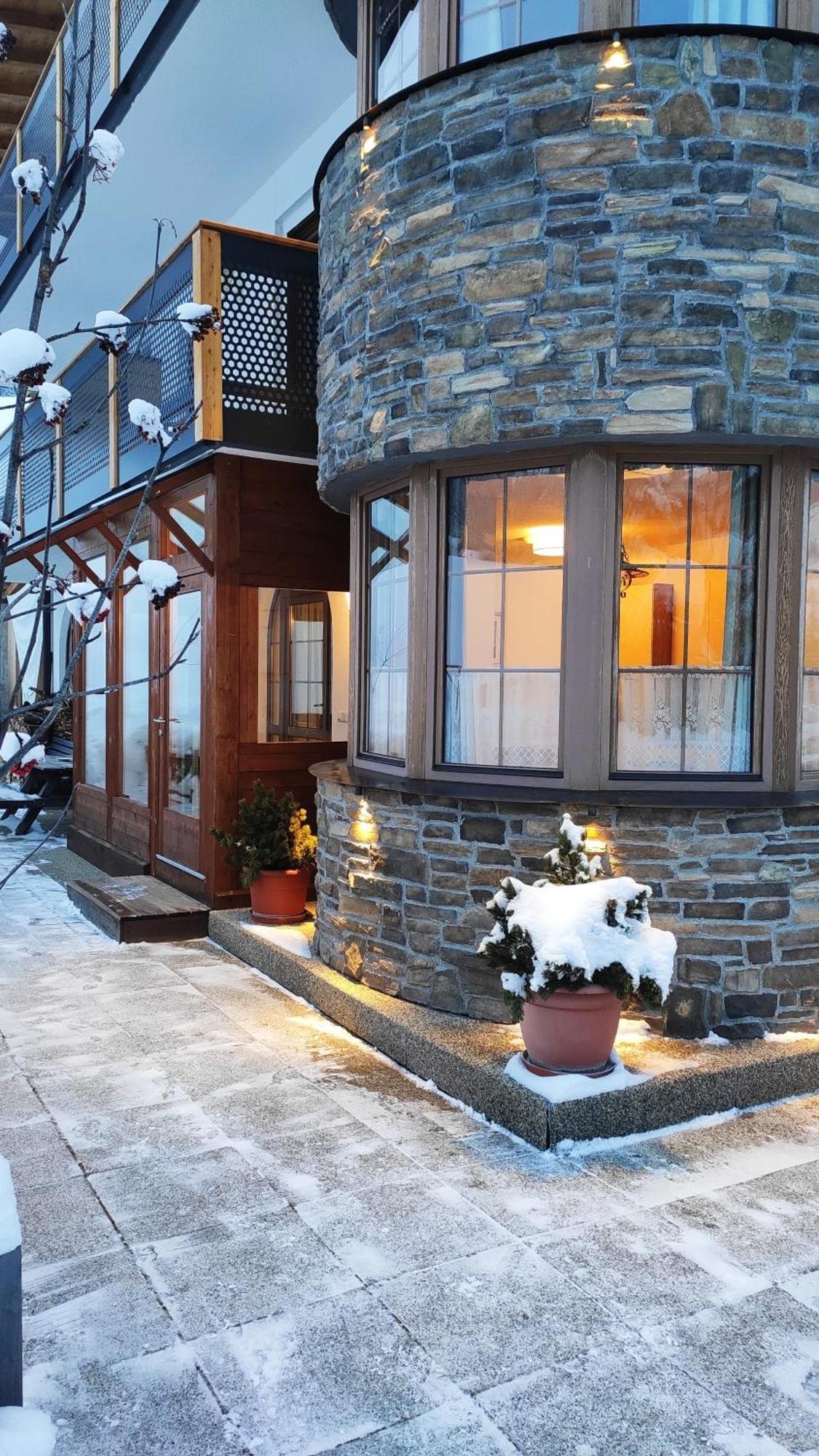Guesthouse Rungg Badia (South Tyrol) Buitenkant foto
