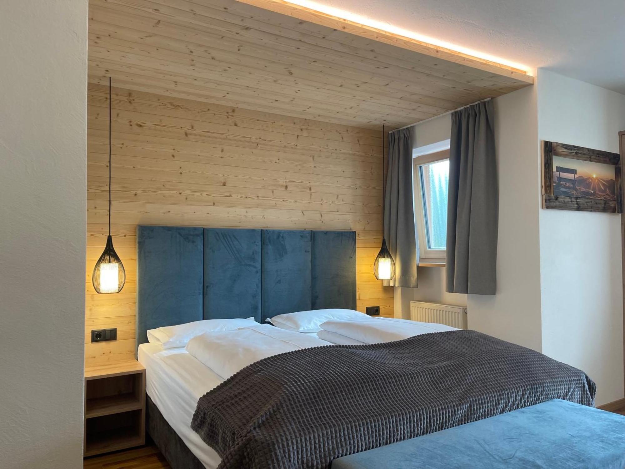 Guesthouse Rungg Badia (South Tyrol) Buitenkant foto